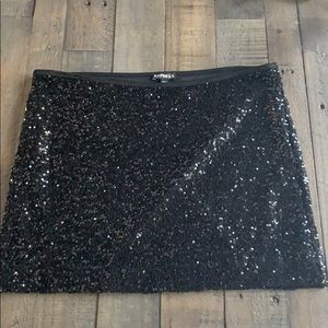 Express Sequined mini skirt 🖤